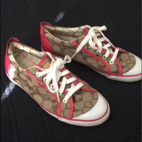 coach Shoes - Coach excellent sneakers signature 9.5